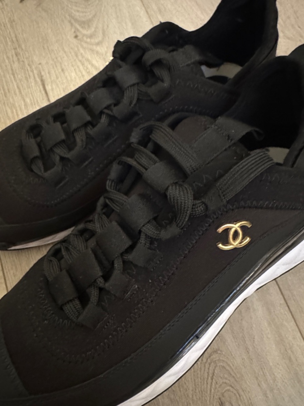 CHANEL Black and White Sneakers - Picture 3 of 7